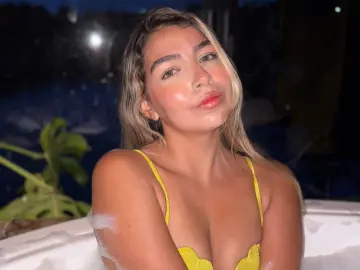 Imlive Free Porn Cam of Lily_Hudson